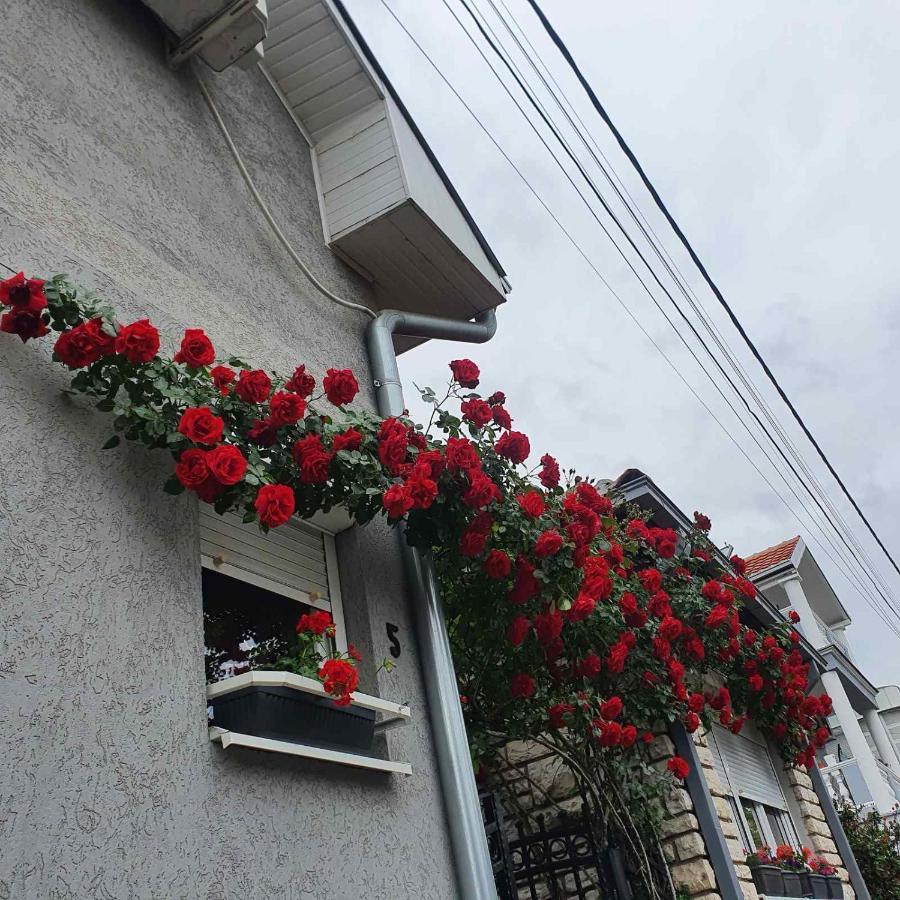 Fortress Apartments Ni 外观 照片
